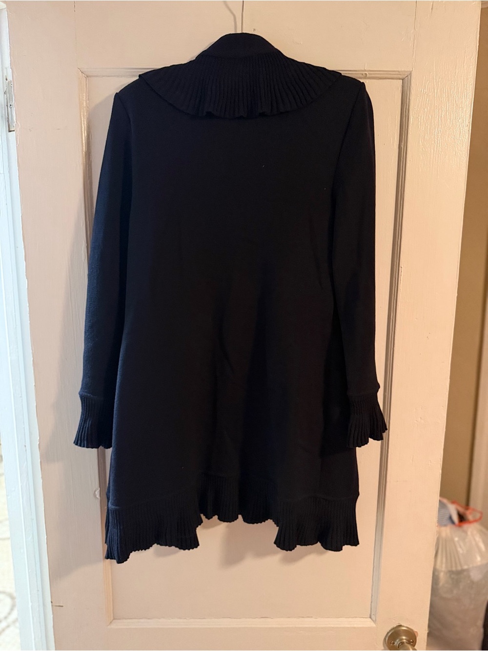 St. John Collection Black Knit Ruffle Open Front Cardigan | Size 8 | Made in USA - Picture 3 of 3